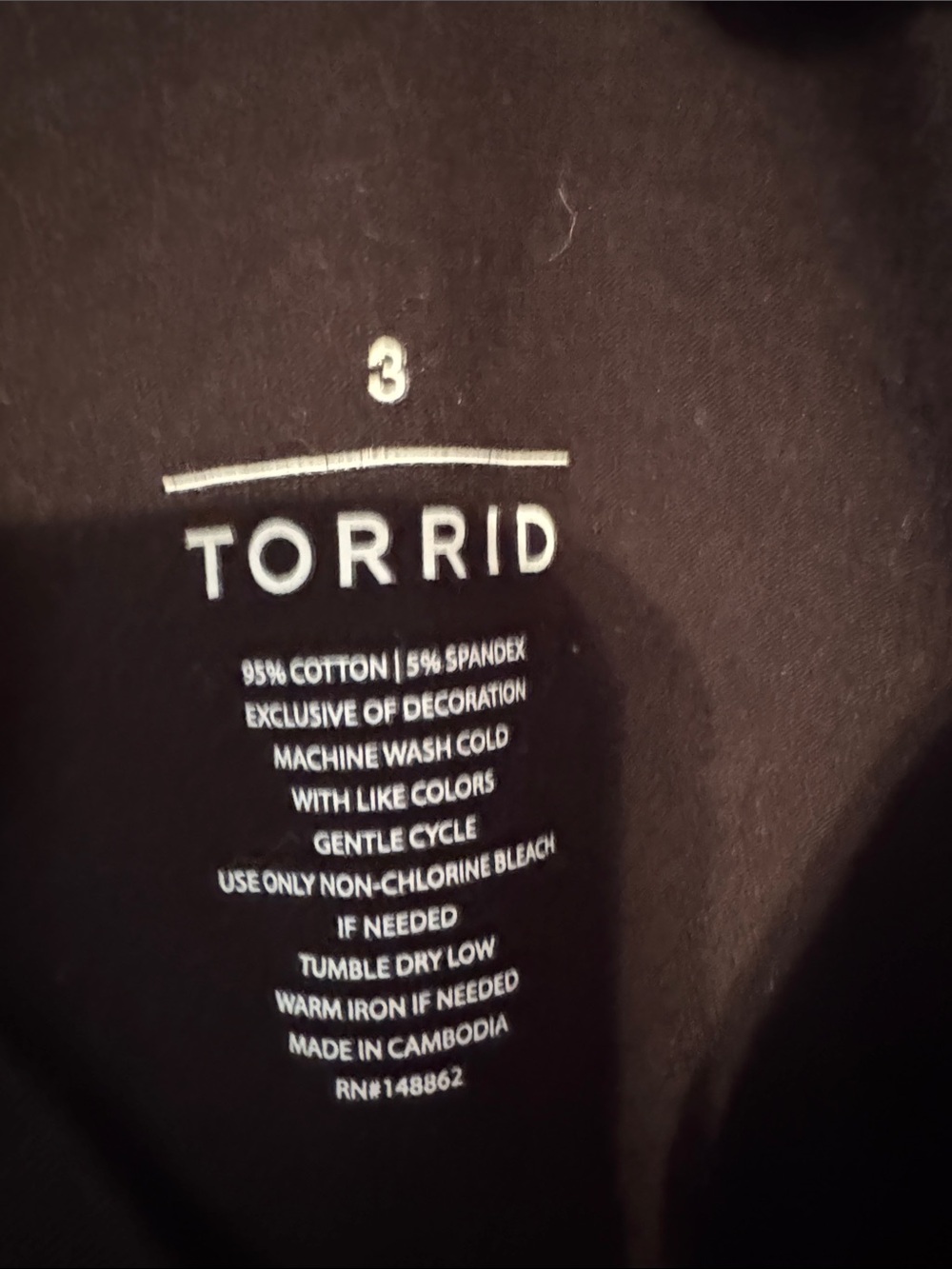 torrid Black Graphic Logo Top - Picture 2 of 3